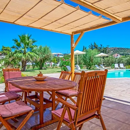 Elegant Maisonettes Apartament