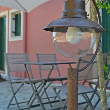 Elegant Maisonettes Apartament Kalamákion