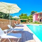 Апартаменты Elegant Maisonettes *