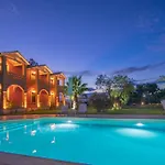Elegant Maisonettes Апартаменты *